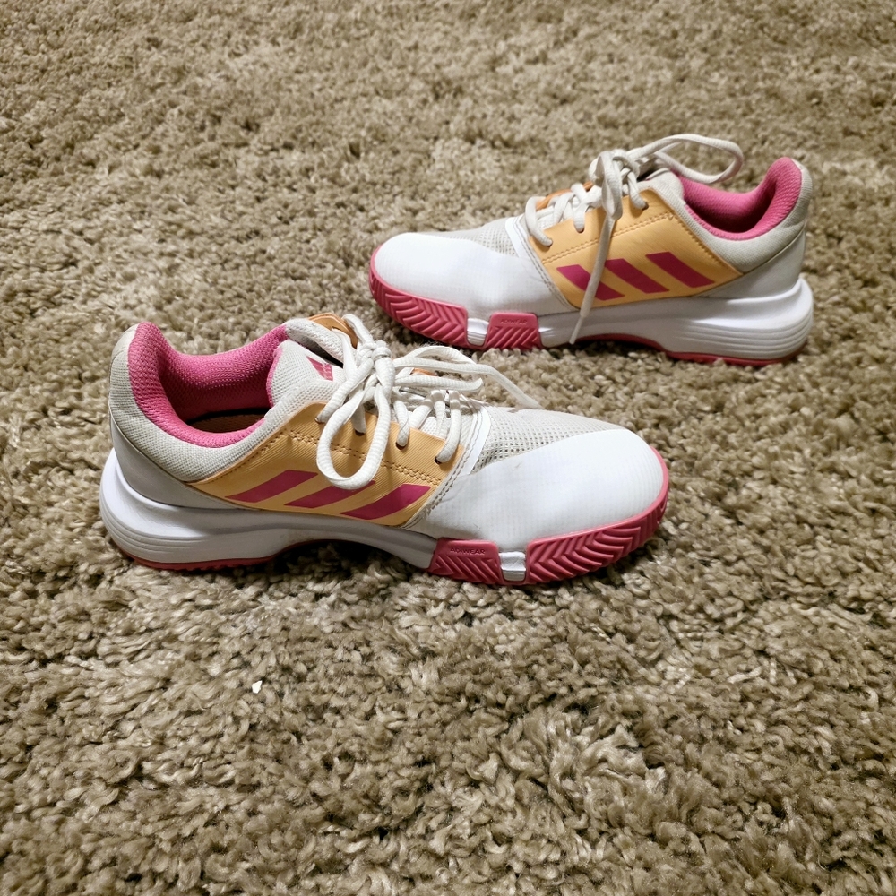Adidas CourtJam xJ Tennis- Cloud white/Screaming pink/Acid orange - Kids Sz 4 - Picture 3 of 8